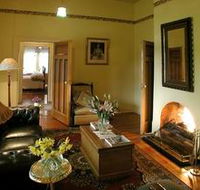 Buxton Manor - Garden and Loft Apartment - Melbourne Tourism