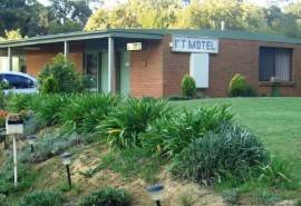 1st T Motel - Melbourne Tourism 2