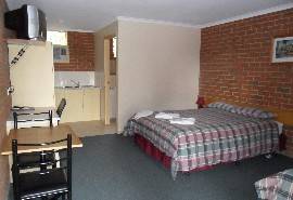 1st T Motel - Melbourne Tourism 0