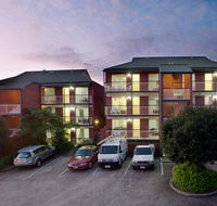 Aabon Holiday Apartments  Motel - Melbourne Tourism