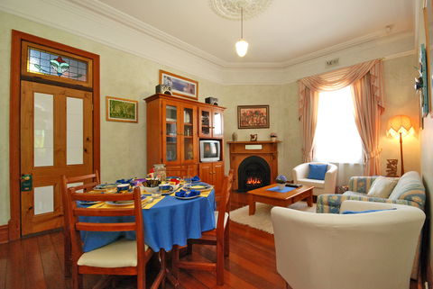 Above Bored Bed And Breakfast - Melbourne Tourism 4