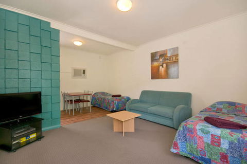 Adelaide City Fringe Serviced Apartments & Motel - Melbourne Tourism 2