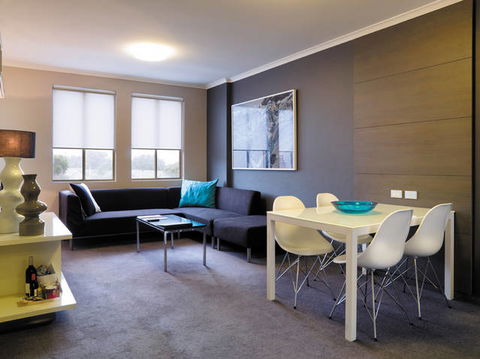 Adina Apartment Hotel Sydney, Crown Street - Melbourne Tourism 0