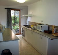 Adrienne's Place on the Hill - Melbourne Tourism
