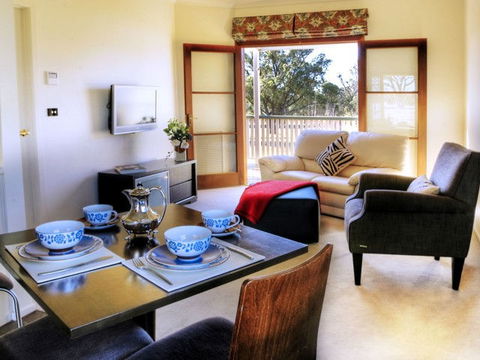 Alpine Lodges  - Melbourne Tourism 0