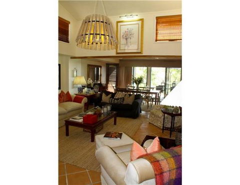 Arabella On Buderim Guesthouse - Melbourne Tourism 1