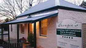 Georgie's Cottage - Melbourne Tourism 4
