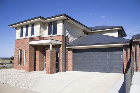 Ballarat Luxury Villas - Melbourne Tourism 1