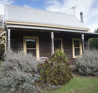 Orchard Cottages - Melbourne Tourism