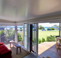 ArtHOUSE Beachfront Accommodation - Melbourne Tourism