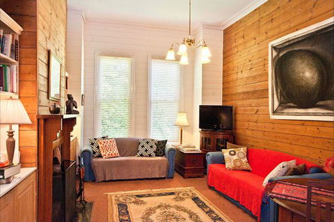 Pendower House B&B - Melbourne Tourism 2