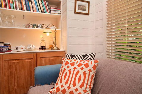 Pendower House B&B - Melbourne Tourism 3