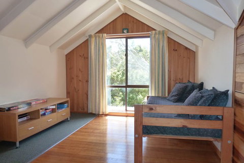 Arties Cottage Accommodation - Melbourne Tourism 5