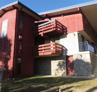 Araluen Lodge - Melbourne Tourism