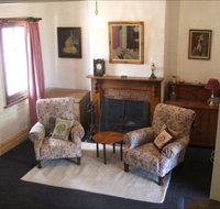 Barrack Street Colonial Cottage - Melbourne Tourism