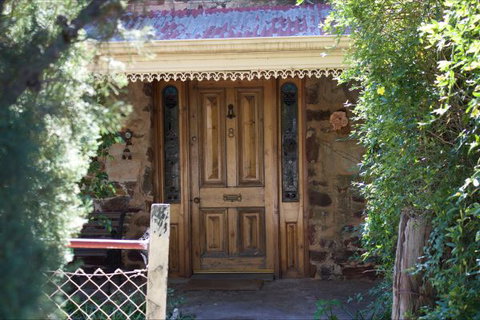 Christabelle Cottage - Melbourne Tourism 3