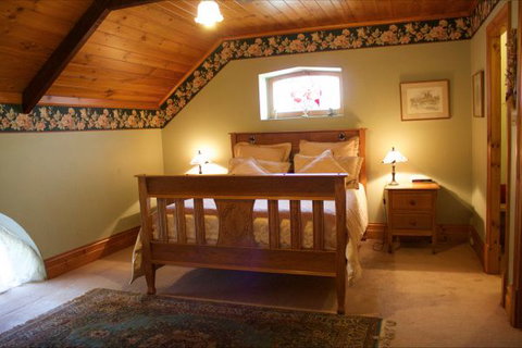 Christabelle Cottage - Melbourne Tourism 4