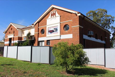 Kindra Apartments - Melbourne Tourism 0