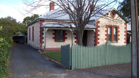 Naracoorte Cottages – Smith Street Villa - Melbourne Tourism 0