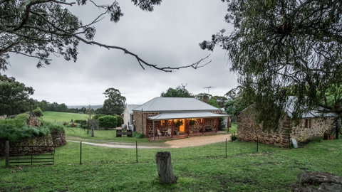 Enerby Farm Cottage - Melbourne Tourism 0