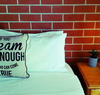 Pyrenees Motel - Melbourne Tourism