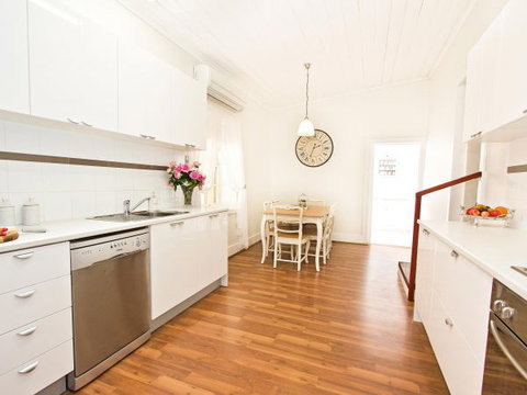 Queen's Cottage Barossa Valley - Melbourne Tourism 4