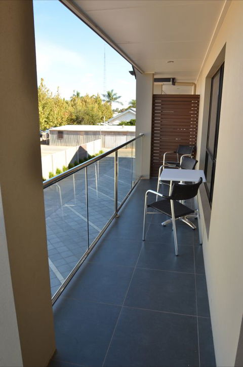 Renmark Holiday Apartments - Melbourne Tourism 6