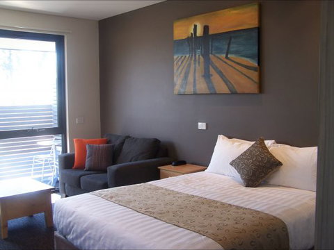 The Foreshore Motel & Tavern (Hobart) Lauderdale - Melbourne Tourism 8