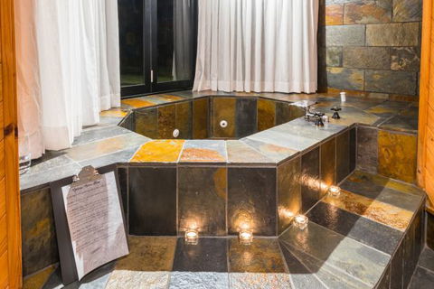 Waterfall Springs Retreat And Wildlife Sanctuary - Melbourne Tourism 3