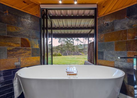 Waterfall Springs Retreat And Wildlife Sanctuary - Melbourne Tourism 7