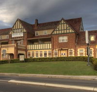 Wallacia Hotel - Melbourne Tourism