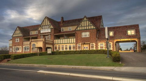 Wallacia Hotel - Melbourne Tourism 0