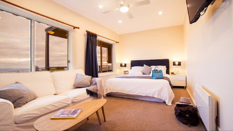 Wild Dog Rise - Melbourne Tourism 5