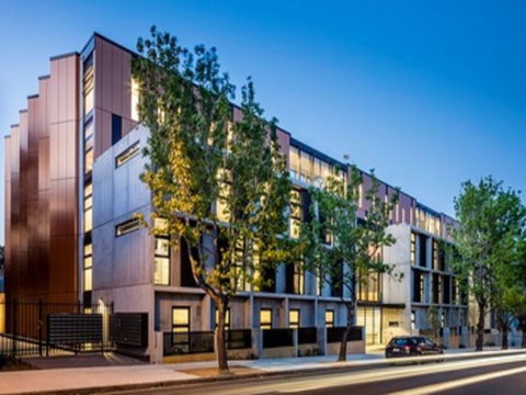 Abercombie Student Accommodation (Summer) - Melbourne Tourism 0