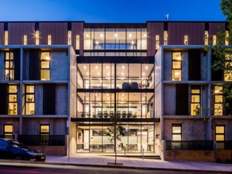 Abercombie Student Accommodation (Summer) - Melbourne Tourism 1