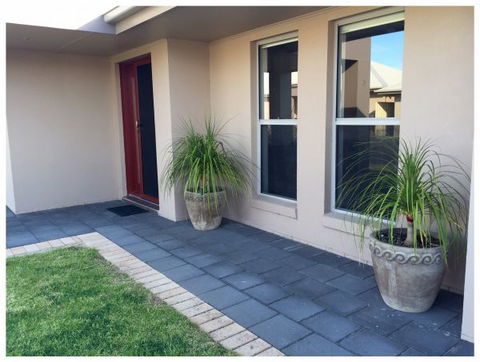 Adore 6 Villa - Melbourne Tourism 0