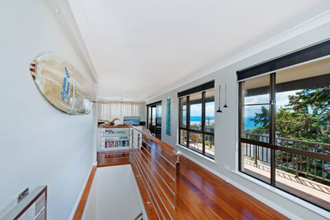 Apricari - Melbourne Tourism 3