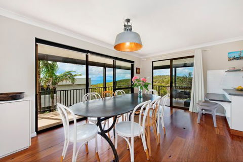 Apricari - Melbourne Tourism 5