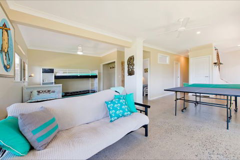 Apricari - Melbourne Tourism 9