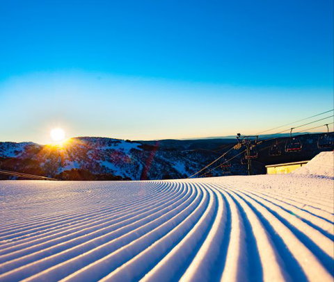 Arrabri Ski Club Hotham - Melbourne Tourism 3