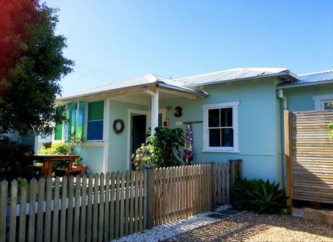 Atlantis Seafarers Cottage - Melbourne Tourism 0