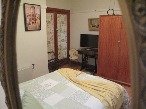 B&B Wodonga - Art Deco Accommodation - Melbourne Tourism 4