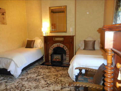 Bunjil Farm - Melbourne Tourism 4