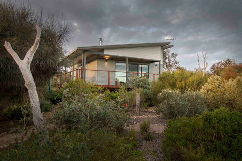 Coorong Cabins - Melbourne Tourism 3