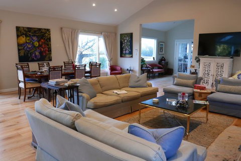 Fernhill Chestnut Farm - Melbourne Tourism 3