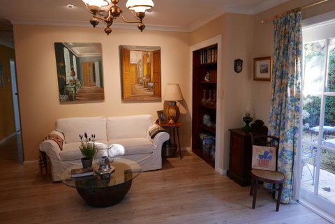 Fernhill Chestnut Farm - Melbourne Tourism 4