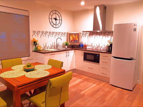 Fox And Hound Apartments - Melbourne Tourism 2