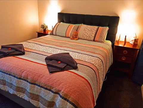 Fox And Hound Apartments - Melbourne Tourism 5