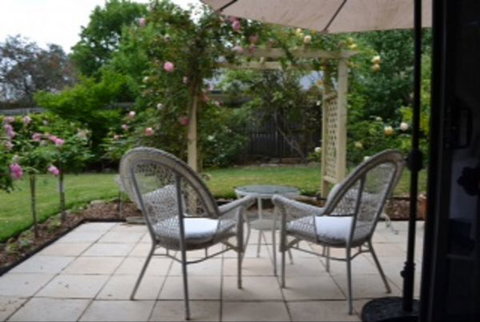 Garden Cottage B And B - Melbourne Tourism 1