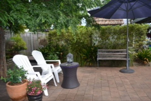 Garden Cottage B And B - Melbourne Tourism 5